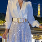 Elegante langärmelige Bluse mit V-Ausschnitt und weite, mit Pailletten besetzte Jumpsuit-Hose