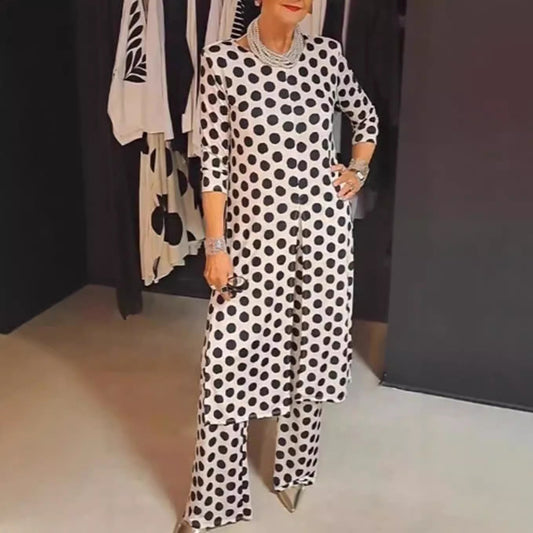 2-teiliges Set aus Oberteil und Hose mit Punkten