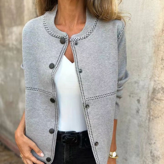 Grauer Strickcardigan mit sichtbaren Nähten (Rundhals Einreihiger Knopfjacke)