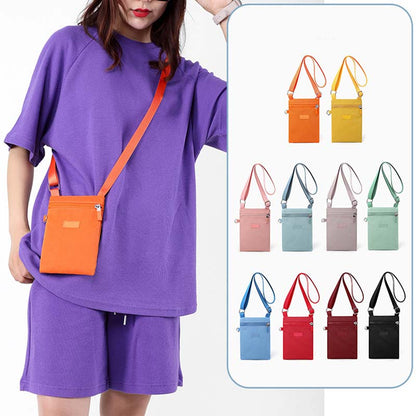 Leichte, mehrfarbige Mini-Handtasche