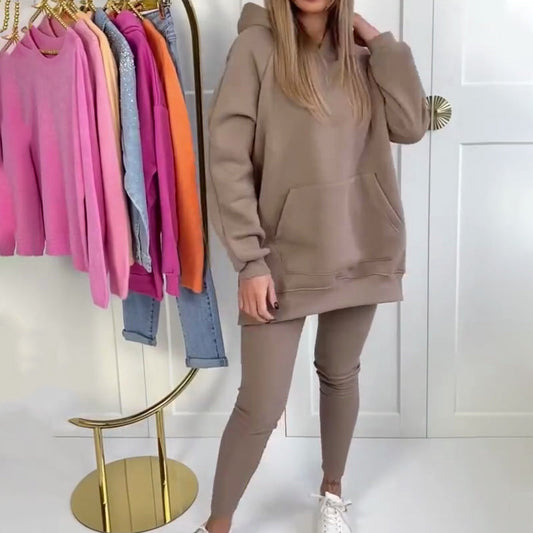 Stilvolles Hoodie- und Hosenset für Damen