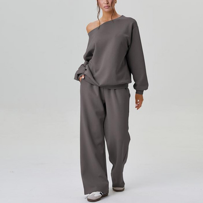 Freizeit-Zweiteiler: Langarm-Pullover und Hose