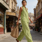 Set aus einem Halterneck-Oberteil aus Baumwoll-Leinen und einer Hose mit weitem Bein für Damen