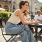 🔥 Weite Jeanshose mit asymmetrischen Volants – Premium-Denim – luxuriöser Look, bequemer Stretch & perfekt für einen stilvollen Auftritt