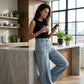 👖✨ Asymmetrische Jeans mit weitem Bein – bequem und vielseitig.