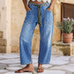 Vertikal gestreifte elastische Denim-Hosen für Damen
