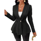 Minimalistische Jacke aus strukturierter, einfarbiger Ware mit Knopfleiste vorne