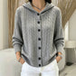 Strick-Cardigan mit Zopfmuster und Kapuze für Damen