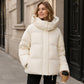 Dicke, kurze Winterjacke mit Kapuze für Damen