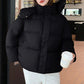 Dicke, kurze Winterjacke mit Kapuze für Damen