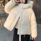 Dicke, kurze Winterjacke mit Kapuze für Damen